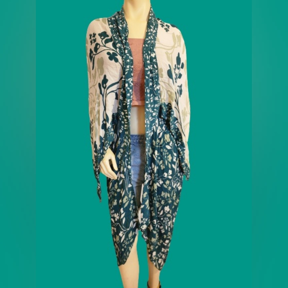 Free People Marley Print Kimono One Size Green and Cream NWT - Picture 4 of 9